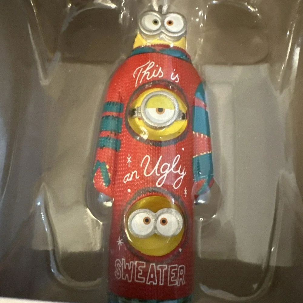HALLMARK MERRY MINIONS CHRISTMAS‎ TREE ORNAMENT ~ NIB!